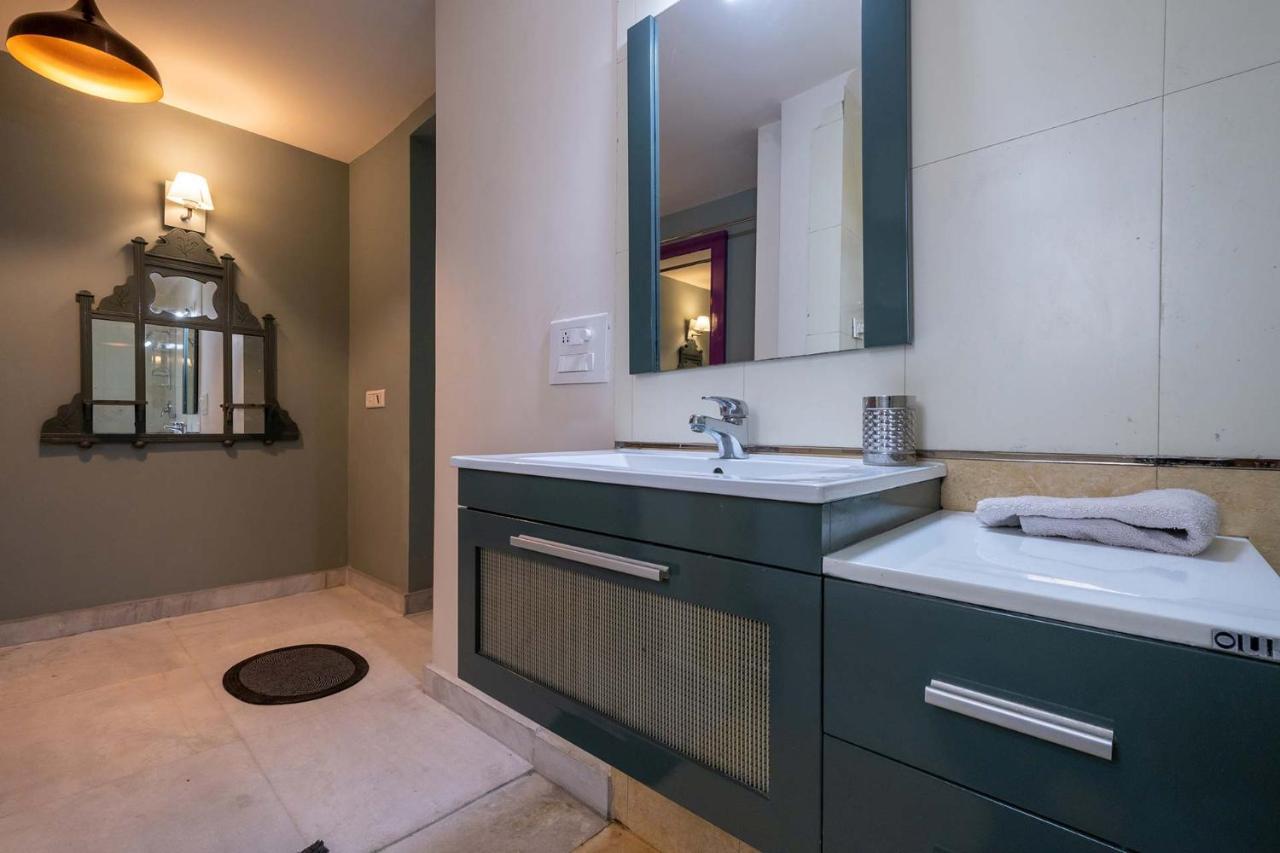 Stayvista At The Banyan Abode With Pool Table, Pet Friendly & Outdoor Pool Manesar Zewnętrze zdjęcie